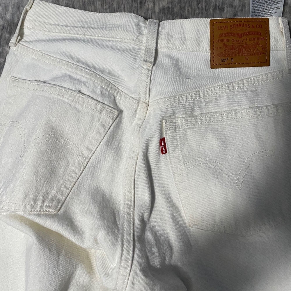 Levi straight jeans